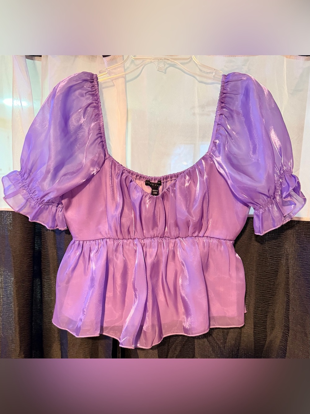 NWT Shimmery Lavender Puff Sleeve Peplum Top